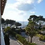 à St-raphaël Avec Terrasse Et Parking, à 100m De La - Fr-1-226a-23 Appartamento Saint-Raphaël