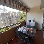 à St-raphaël Avec Terrasse Et Parking, à 100m De La - Fr-1-226a-23 Saint-Raphaël