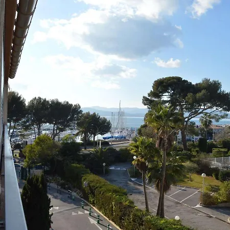 A St-raphael Avec Terrasse Et Parking, A 100m De La - Fr-1-226a-23 公寓 Saint-Raphaël